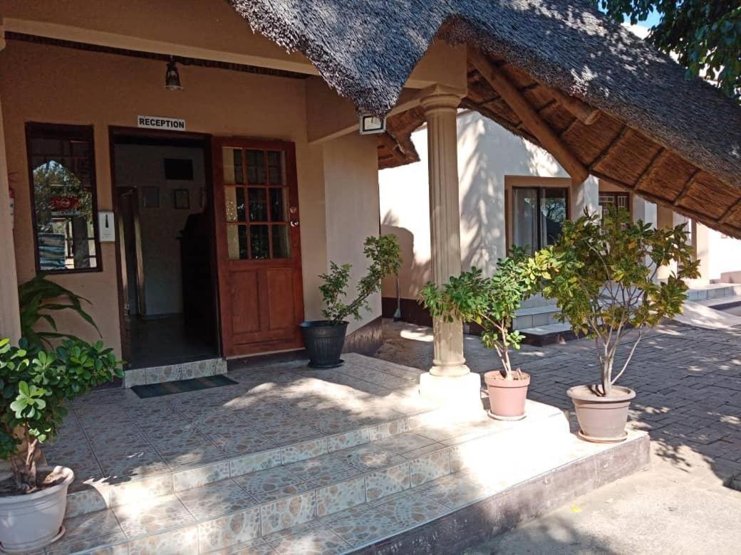Nkanga Hotel Kasane Εξωτερικό φωτογραφία