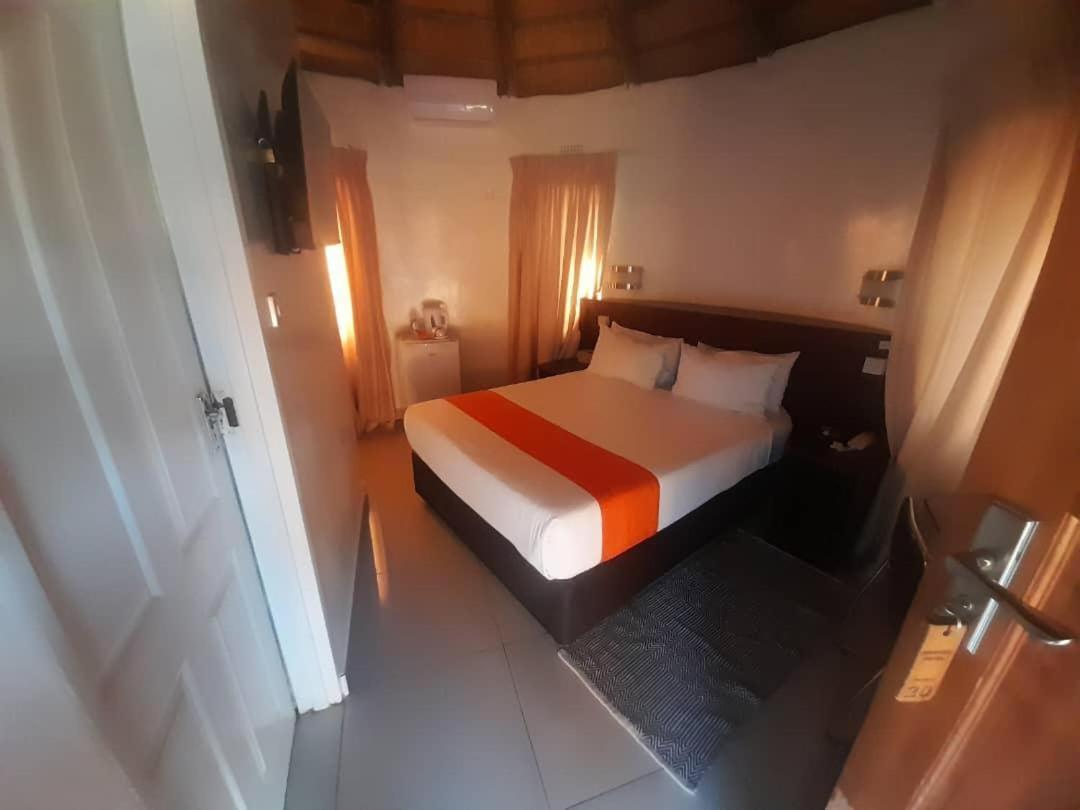 Nkanga Hotel Kasane Εξωτερικό φωτογραφία